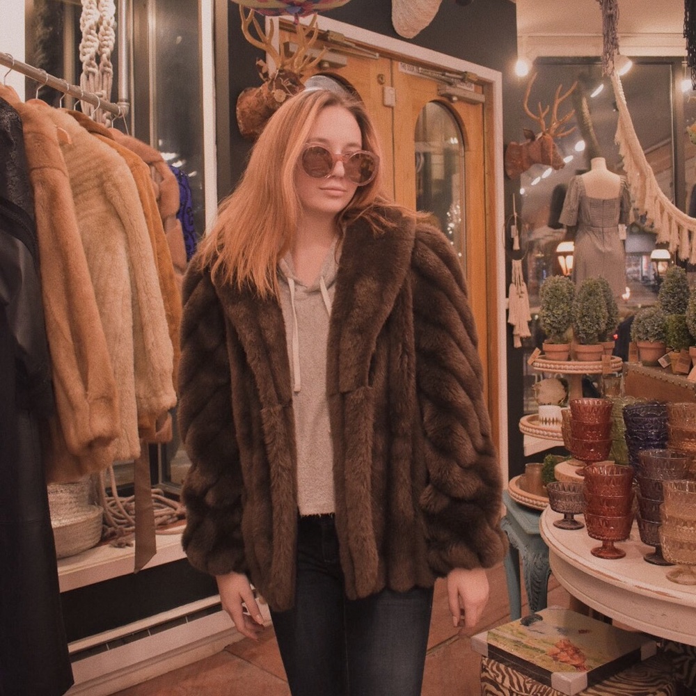 Meet your Posher, Madi